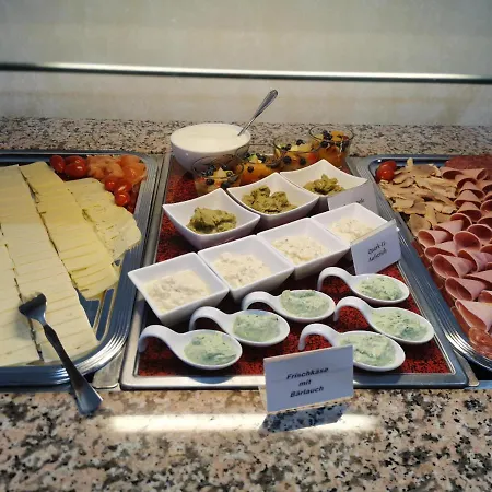 Haus Hubertus Hotel 3*