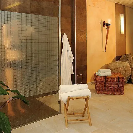 Haus Hubertus Hotel 3*